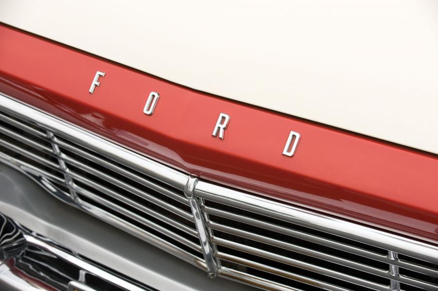  Ford Ranchero Deluxe Sedan-Pickup 1957 года  (фото 6 из 9)